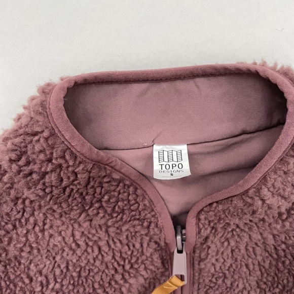 Topo designs NWOT reversible fleece jacket - Picture 2 of 3